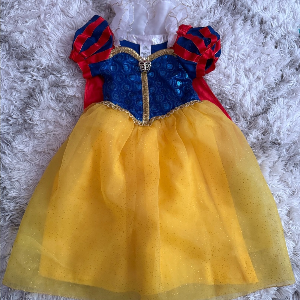 Disney Store Snow White Costume With Puffy Sleeves Girls’ Size 5/6